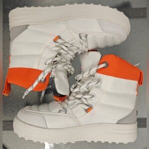 SWIMS Snow Runner Mid Snow Boots - Waterproof For WomenSize 5